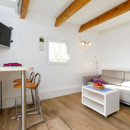 Hexenhaeuschen By Interhome * 치노비츠